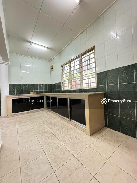 Untuk Dijual - Jalan Tempua Puchong Jaya