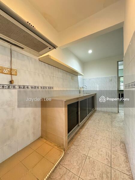 Untuk Dijual - Jalan Tempua Puchong Jaya