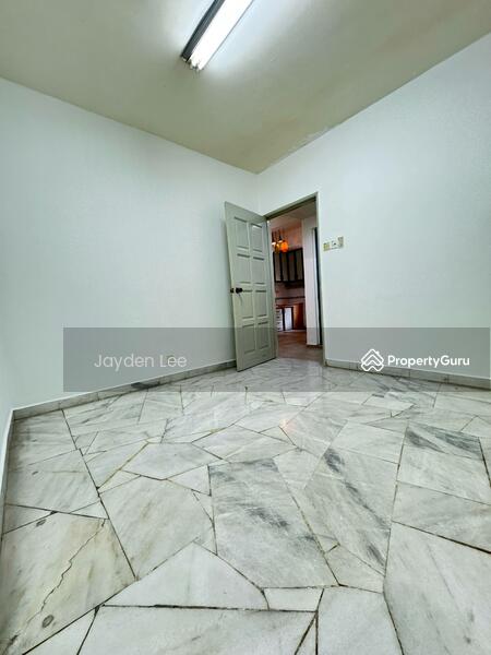 Untuk Dijual - Jalan Tempua Puchong Jaya