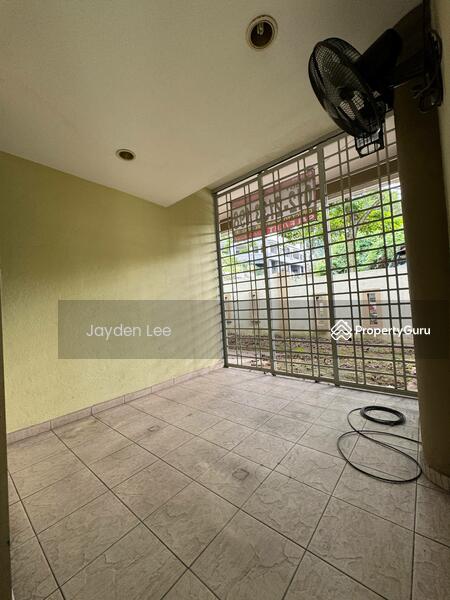 Untuk Dijual - Jalan Tempua Puchong Jaya