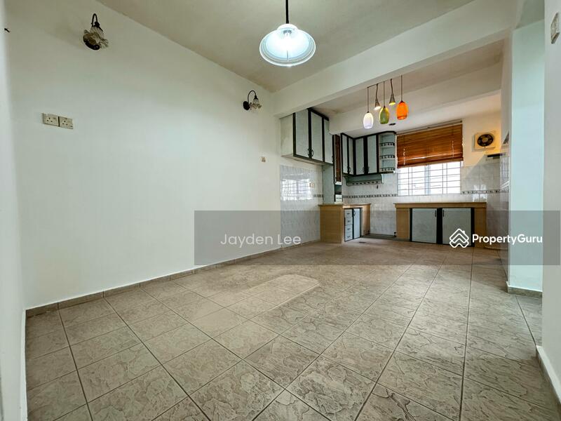 Untuk Dijual - Jalan Tempua Puchong Jaya