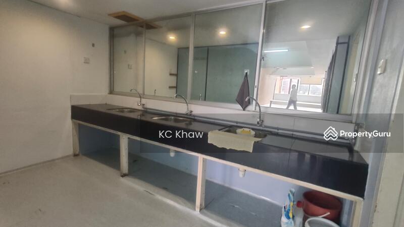 Untuk Disewa - Sungai Dua Commercial lot, 2nd floor