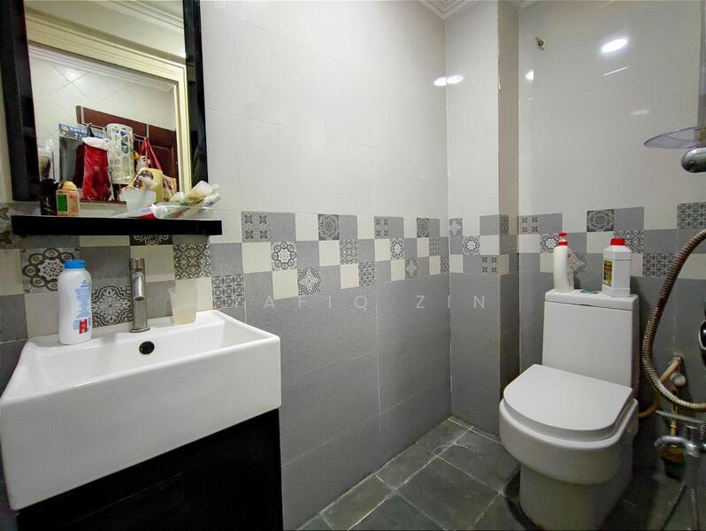 Jalan Adang Bukit Jelutong untuk Untuk Dijual - RM 818,000, Mac 2026 - PropertyGuru.com.my