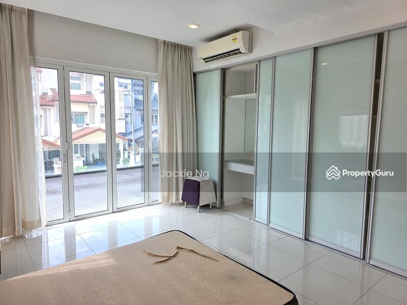 3-storey Terraced House for Sale in Shah Alam (Selangor) - Jackie Ng - PropertyGuru.com.my