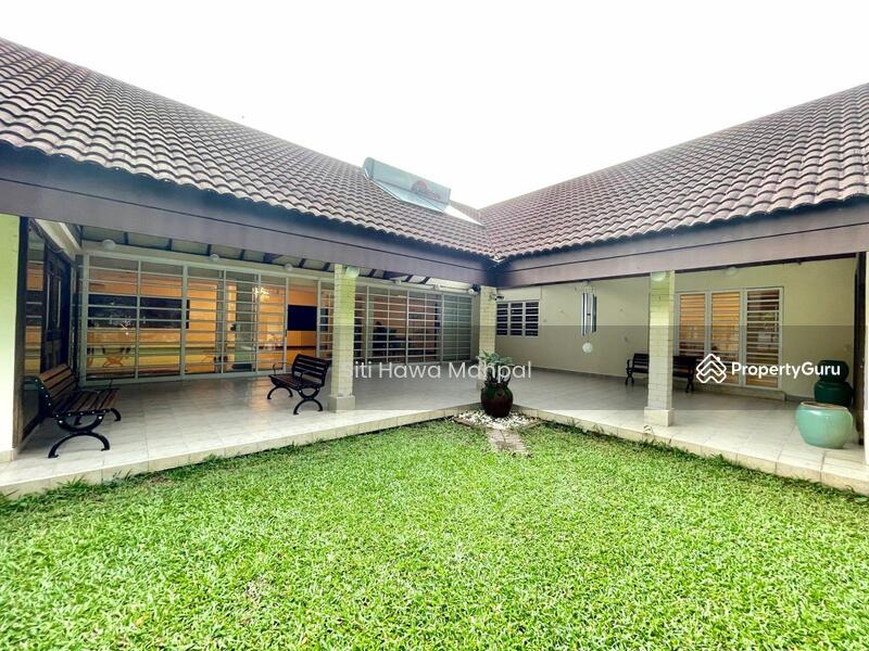 For Sale - Bungalow at Jalan Tun Razak