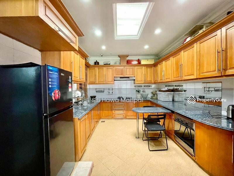 For Sale - Bungalow at Jalan Tun Razak