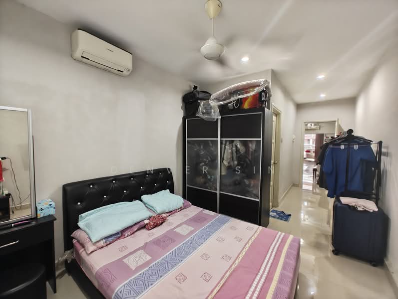 2-storey Terraced House for Sale in Seri Kembangan (Selangor) - Denver Sin - Bedroom - PropertyGuru.com.my