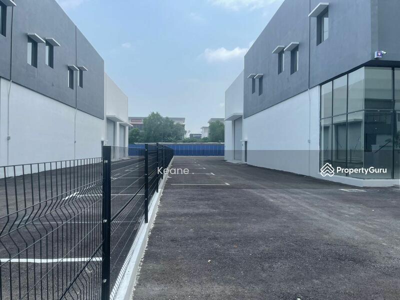 For Sale - Lake 6 new new semi d , meranti jaya , 3 storey , taman mas , puchong
