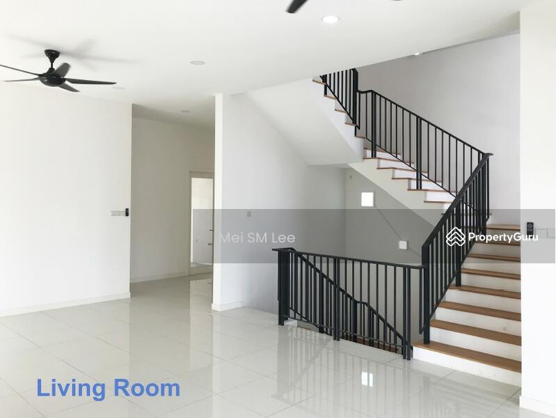 Twin Palms, Sungai Long Living Room