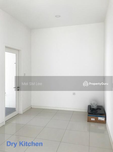 Twin Palms, Sungai Long Kitchen