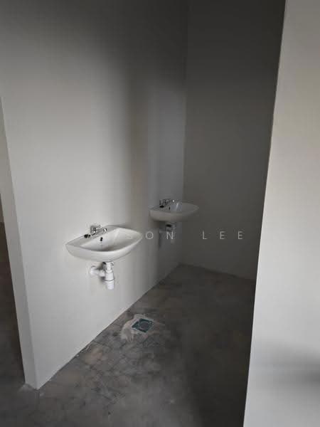 Kedai / Pejabat untuk Disewa di Bandar Sri Sendayan (Negeri Sembilan) - Hanson Lee - Bathroom - PropertyGuru.com.my