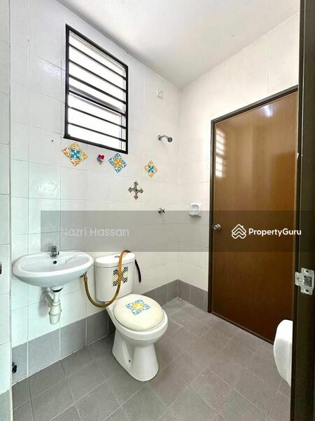 2-storey Terraced House for Sale in Shah Alam (Selangor) - Nazri Hassan - PropertyGuru.com.my