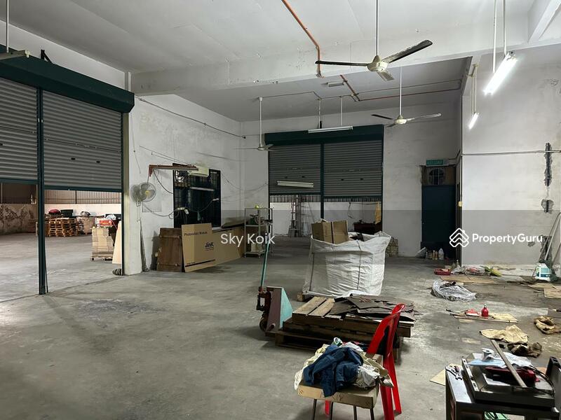 Untuk Disewa - Permatang Tinggi 1 half Storey SemiD Factory Rent