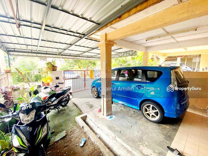 For Sale - Taman Dahlia (Bandar Baru Salak Tinggi)