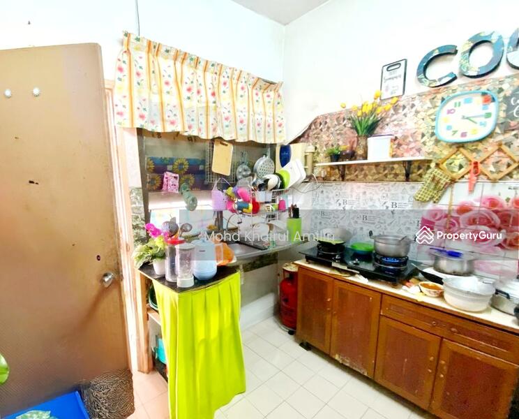 For Sale - Taman Dahlia (Bandar Baru Salak Tinggi)