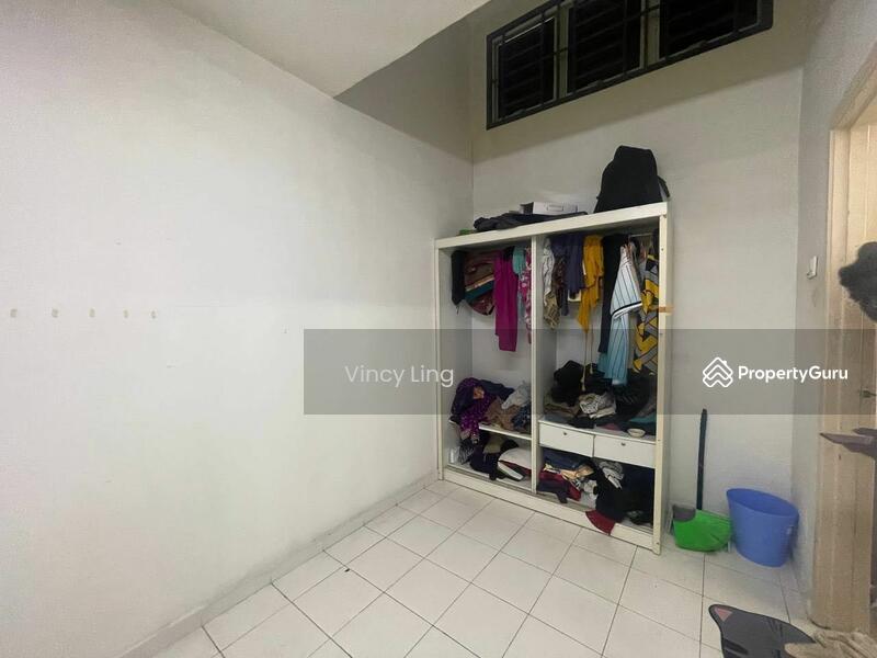 For Sale - Taman Larkin
