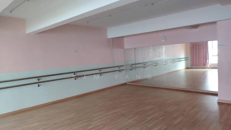 3rd floor dance studio mirror