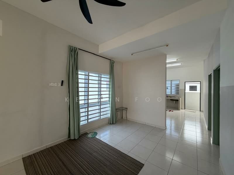 Rumah Teres 1 Tingkat untuk Dijual di Halaman Tualang Indah (Tanjong Tualang) - Kelvin Foo - Living Room - PropertyGuru.com.my