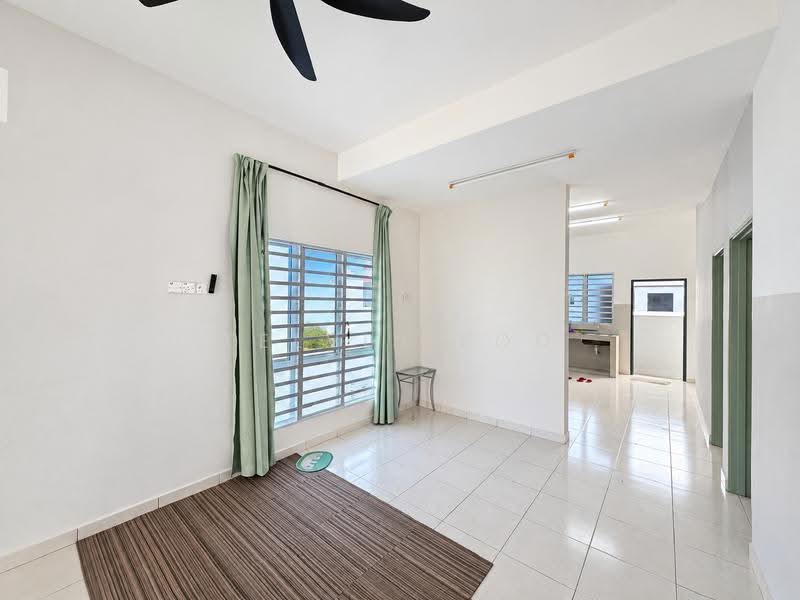 Rumah Teres 1-Tingkat untuk Dijual di Halaman Tualang Indah (Tanjong Tualang) - Kelvin Foo - Living Room - PropertyGuru.com.my