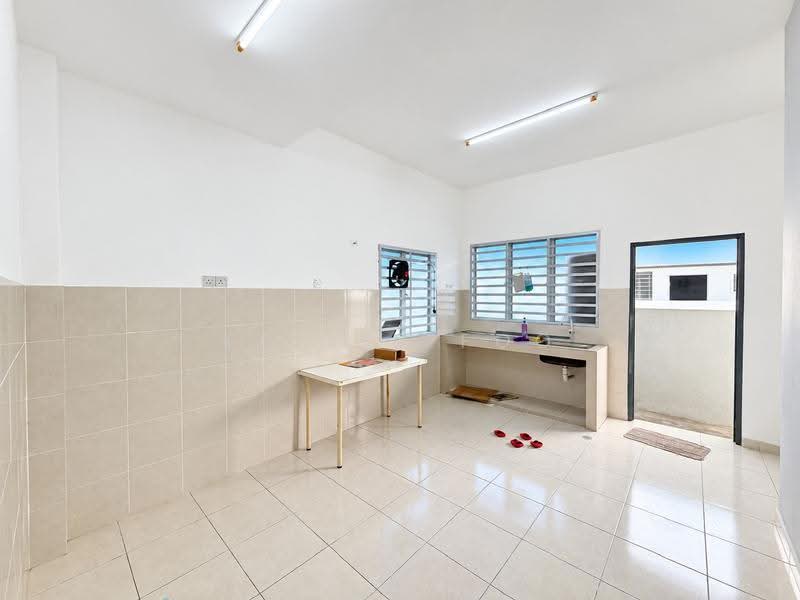 Rumah Teres 1-Tingkat untuk Dijual di Halaman Tualang Indah (Tanjong Tualang) - Kelvin Foo - Kitchen - PropertyGuru.com.my