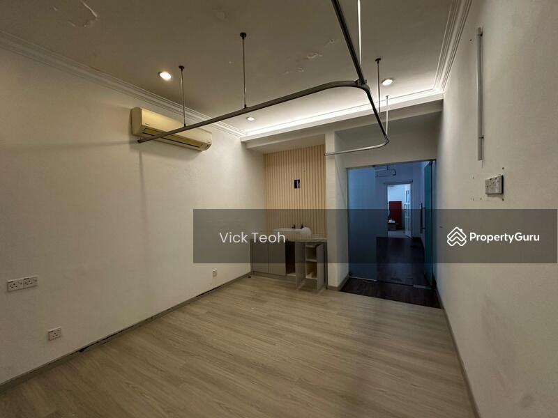 Untuk Disewa - 2 Storey Semi D Commercial Pulau Tikus