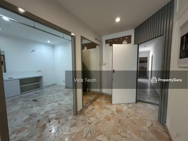 Untuk Disewa - 2 Storey Semi D Commercial Pulau Tikus