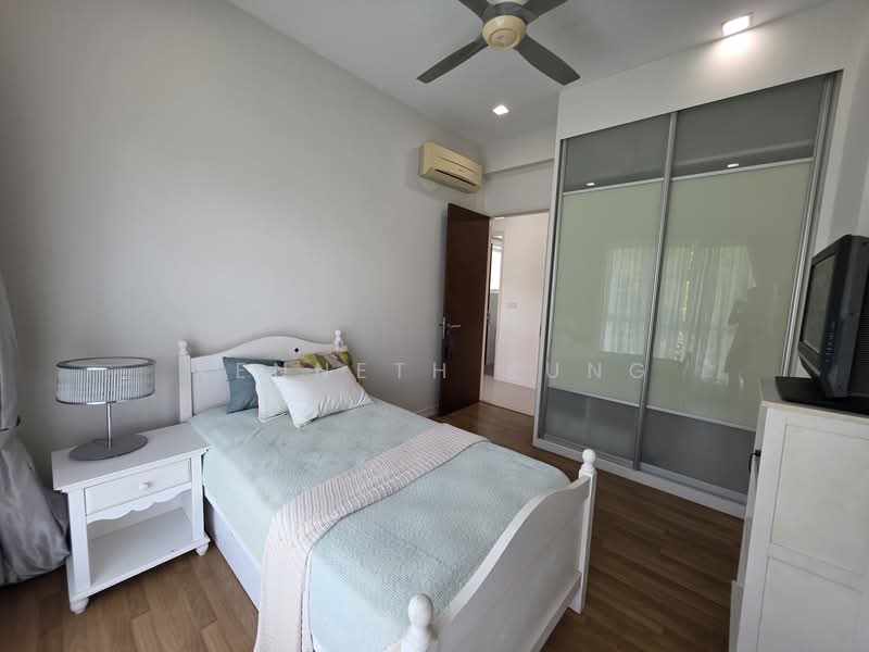 Kondominium untuk Dijual di Bayu Ferringhi Condominiums - Kenneth Kung - PropertyGuru.com.my
