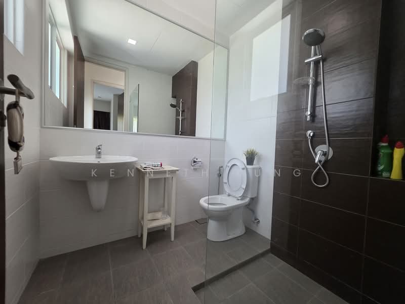 Kondominium untuk Dijual di Bayu Ferringhi Condominiums - Kenneth Kung - PropertyGuru.com.my