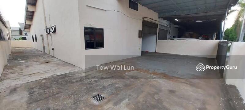 For Rent - 1.5 Storey Semi-D Factory For Rent At Pengkalan