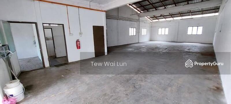 For Rent - 1.5 Storey Semi-D Factory For Rent At Pengkalan