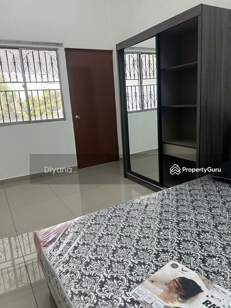 Untuk Disewa - taman setapak