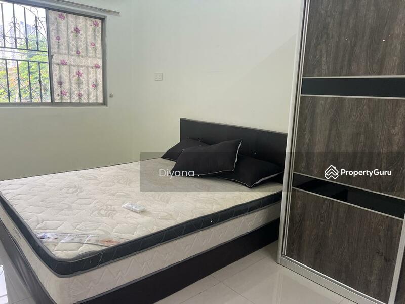 Untuk Disewa - taman setapak