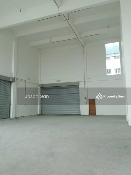 For Sale - SUBANG JAYA, FREEHOLD, RENOVATED SEMI-D FACTORY