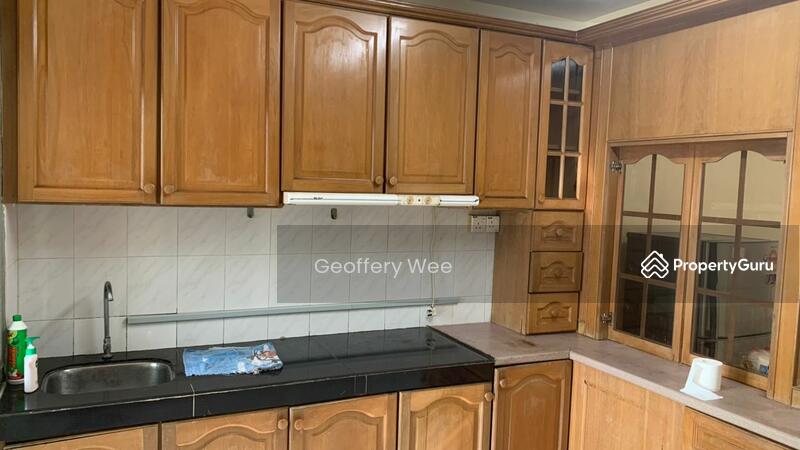 For Sale - Golden Showers (Kondo Ruby)