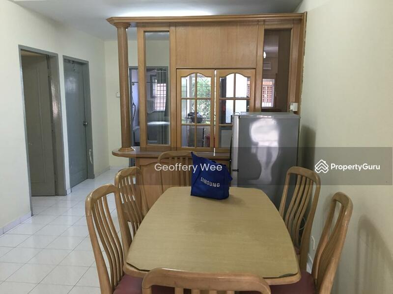 For Sale - Golden Showers (Kondo Ruby)