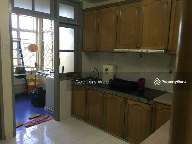 For Sale - Golden Showers (Kondo Ruby)