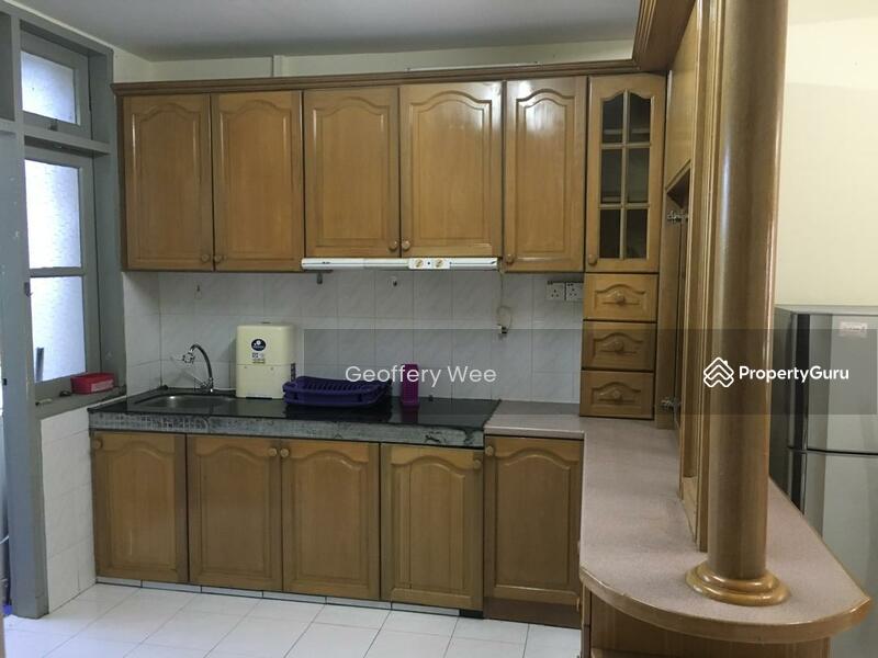 For Sale - Golden Showers (Kondo Ruby)