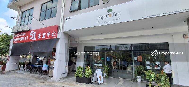 Ground floor restaurant and cafe.