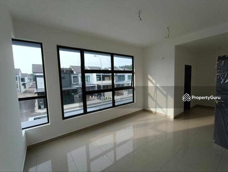 For Sale - Johor Bahru Austin Duta 4 @ Taman Austin Duta 2 Storey Terrace Endlot