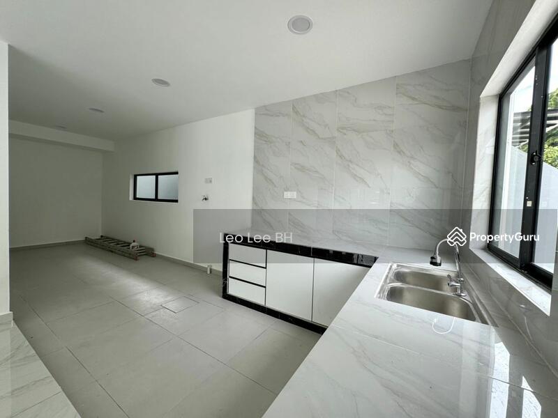 For Sale - Jalan Yusof Taha 5, Kampung Mahmoddiah, 80100 Johor Bahru