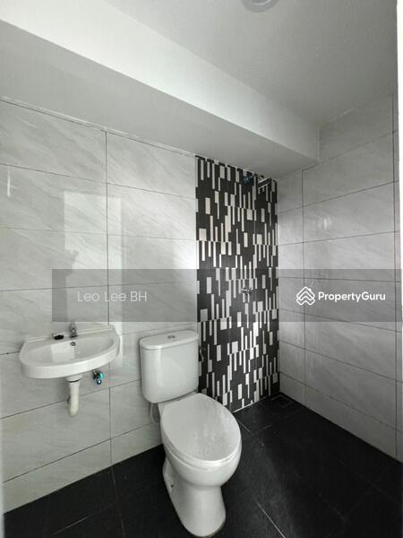 For Sale - Jalan Yusof Taha 5, Kampung Mahmoddiah, 80100 Johor Bahru