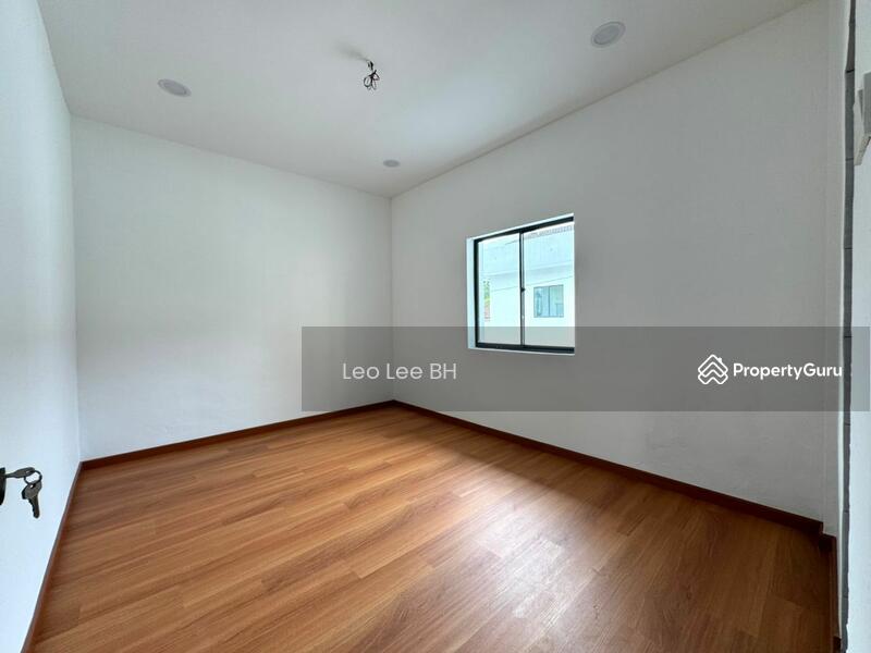 For Sale - Jalan Yusof Taha 5, Kampung Mahmoddiah, 80100 Johor Bahru