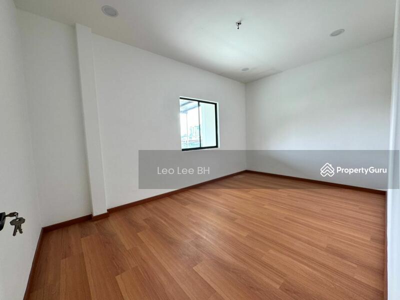 For Sale - Jalan Yusof Taha 5, Kampung Mahmoddiah, 80100 Johor Bahru