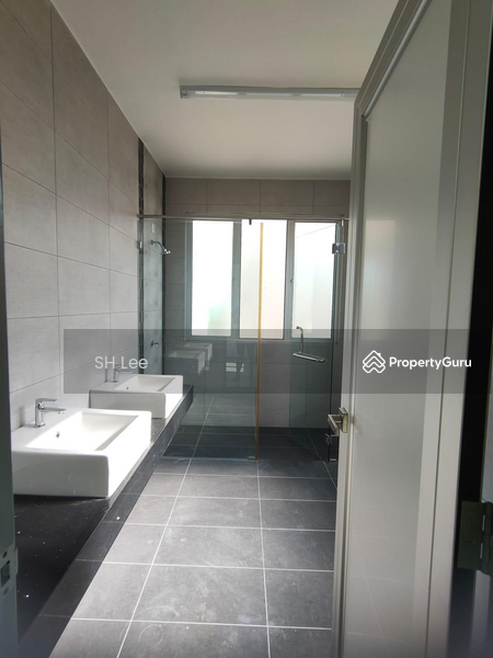 Untuk Dijual - Terrace house at Taman Naluri Indah
