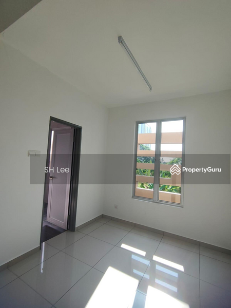 Untuk Dijual - Terrace house at Taman Naluri Indah