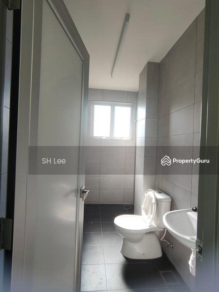 Untuk Dijual - Terrace house at Taman Naluri Indah