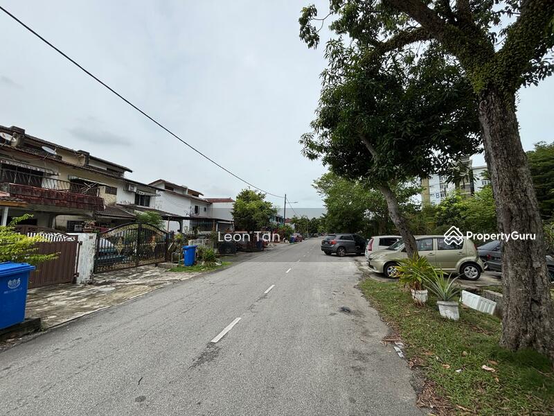 For Sale - 2-storey extended terrace house at Taman Sri Muda