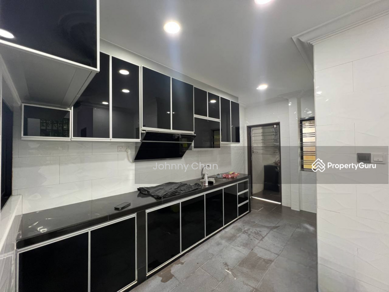 For Sale - Bandar Pulai Jaya