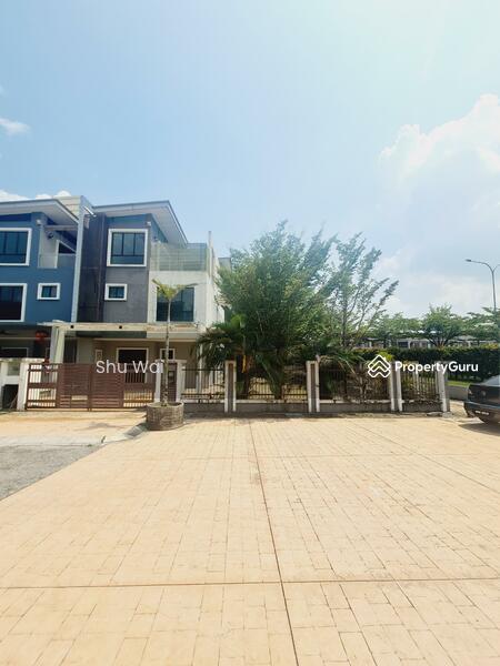 For Sale - 5 Reasons Buy Corner|Low Density|Gated Guarded|Can Extend|Tight Security|Below Market Value