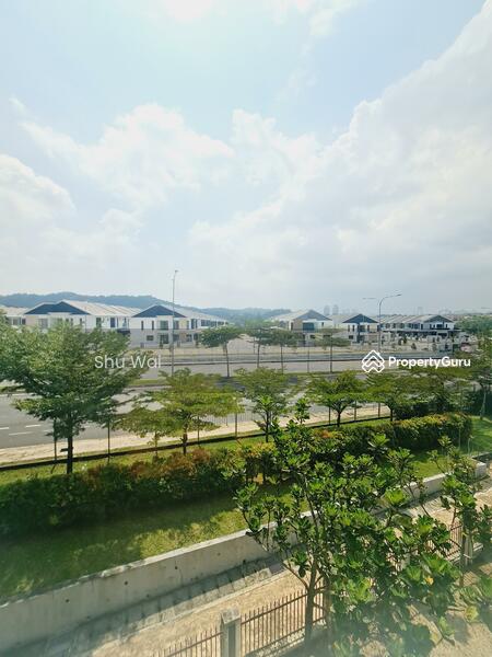 For Sale - 5 Reasons Buy Corner|Low Density|Gated Guarded|Can Extend|Tight Security|Below Market Value